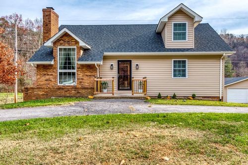 752 Cleghorn Valley Rd, Marion, VA, 24354-6081 | Card Image