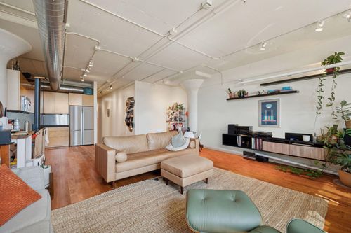 unit-1003-2929 Chicago Ave, Minneapolis, MN, 55407-4325 | Card Image