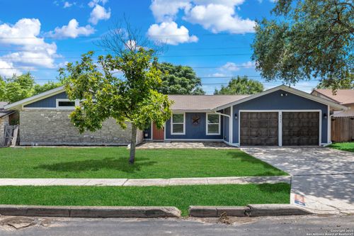 6402 Quiet Frst, San Antonio, TX, 78239-3521 | Card Image