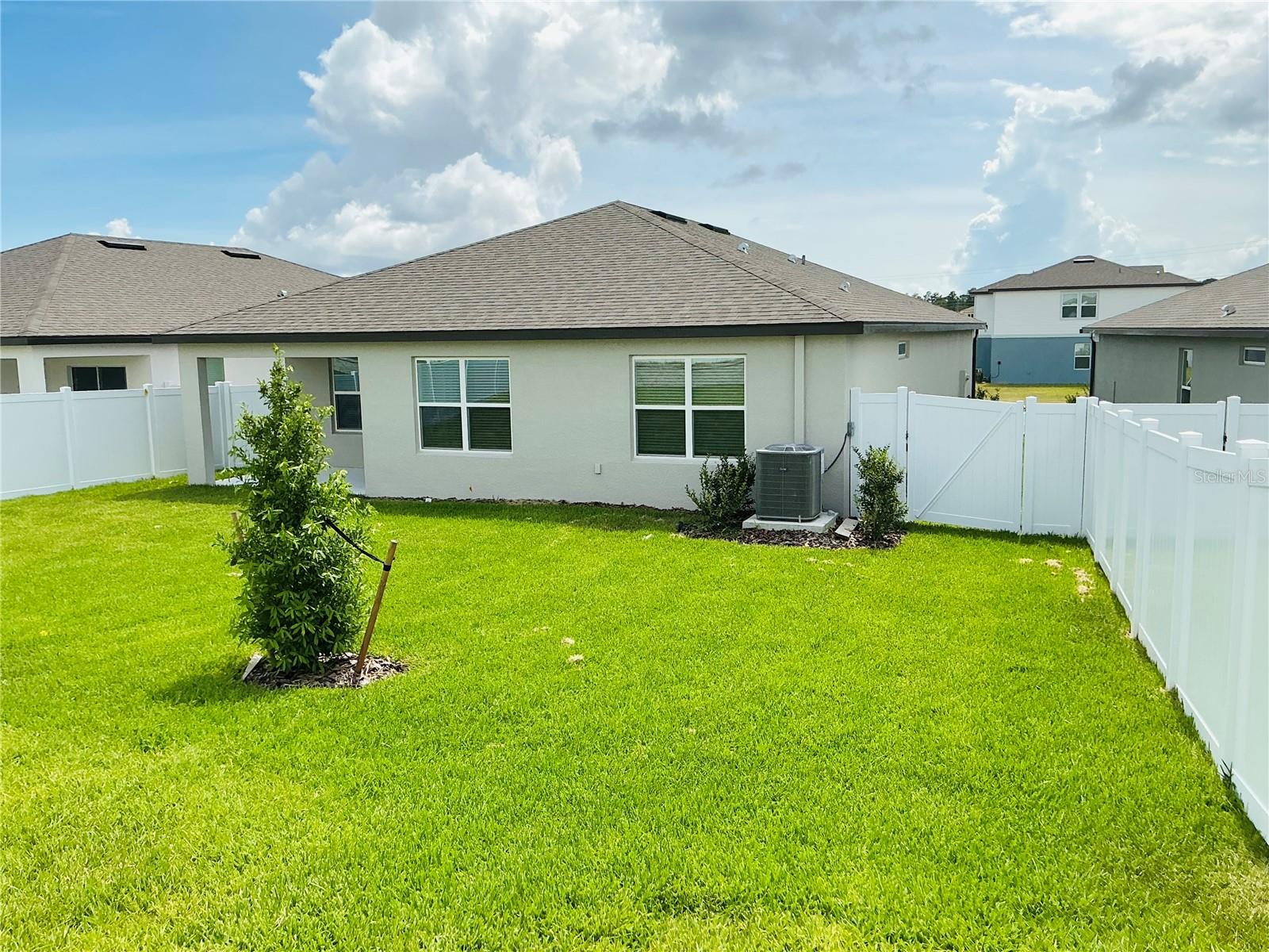 Residential Lease in SPRING HILL 4