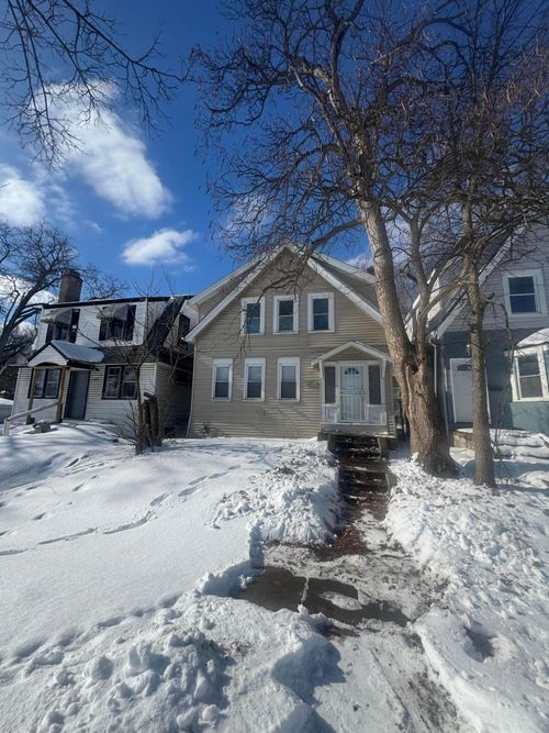 16515 Log Cabin St, Highland Park, MI, 48203-2639 | Card Image