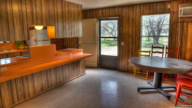 154 Weston Rd, House other with 1 bedrooms, 1 bathrooms and null parking in Leakey TX | Image 19