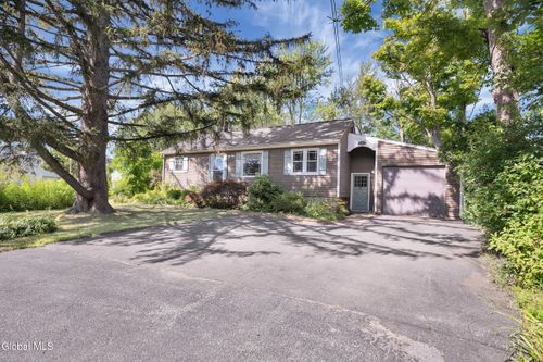 3983 Albany St, Schenectady, NY, 12304-4304 | Card Image