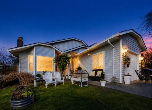 875 Porteau Pl, North Vancouver, BC, V7H2P8 | Card Image