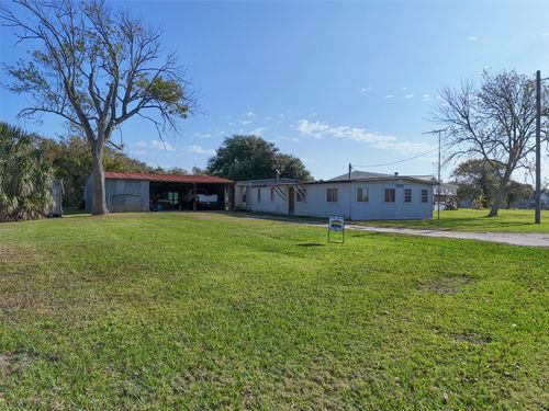 686 County Road 257, Matagorda, TX, 77457 | Card Image