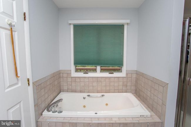 122 Rock Rd W, House other with 3 bedrooms, 3 bathrooms and null parking in Lambertville NJ | Image 53