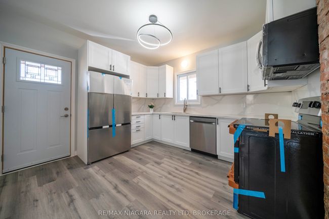 4749 Epworth Cir, House other with 4 bedrooms, 3 bathrooms and 4 parking in Niagara Falls ON | Image 15