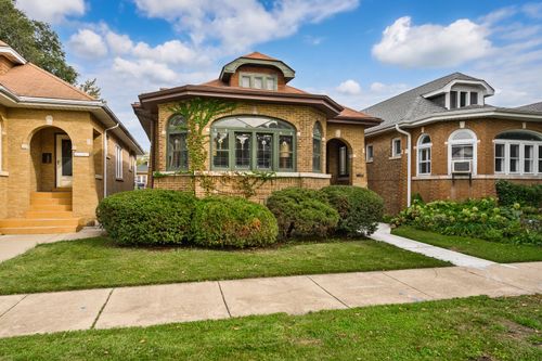 6739 Rockwell St, Chicago, IL, 60645-4625 | Card Image