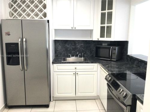 m16-500 Three Islands Blvd, Hallandale Beach, FL, 33009-7805 | Card Image
