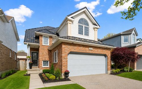 34 Waxwing Cres, Guelph, ON, N1C1E3 | Card Image