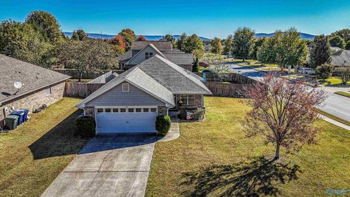 7141 Pale Dawn Pl Se, Owens Cross Roads, AL, 35763-9074 | Card Image