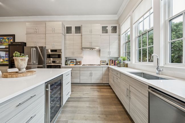 14932 Oak St, Townhouse with 3 bedrooms, 4 bathrooms and null parking in Addison TX | Image 11