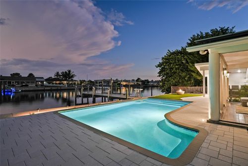 3896 42nd Ave S, St Petersburg, FL, 33711-4241 | Card Image