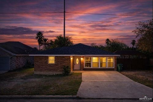 904 S Diplomat Dr, Pharr, TX, 78577-6618 | Card Image