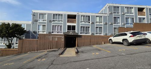 1m-397 N Broadway, Yonkers, NY, 10701-2043 | Card Image