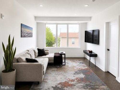 12-1001 Bryant St Ne, WASHINGTON, DC, 20018-1067 | Card Image