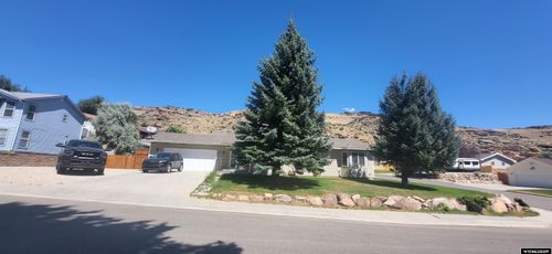 1303 Fawn Ln, Rawlins, WY, 82301-4622 | Card Image