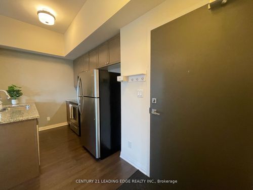 107-2 Adam Sellers St, Markham, ON, L6B1P2 | Card Image