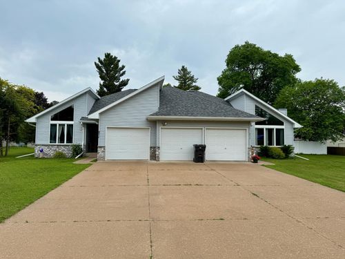 211-213 W Parker Street, WEYAUWAGA, WI, 54983 | Card Image