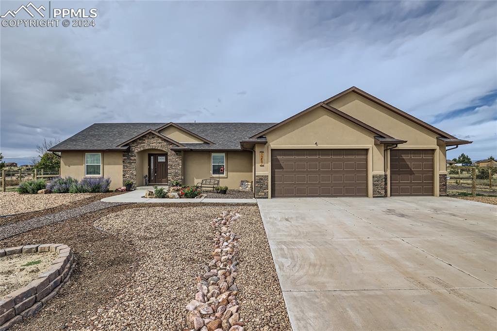 Starkweather Ln, Pueblo, CO 81007