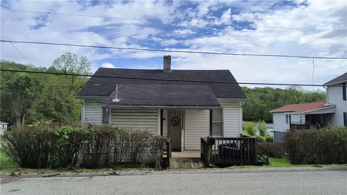 229 Amend Rd, Uniontown, PA, 15401-6861 | Card Image