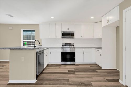 7814 Avenue F, Houston, TX, 77012-1331 | Card Image