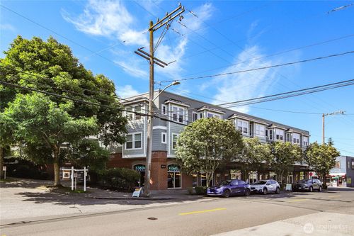 unit-103-2101 N 55th St, Seattle, WA, 98103-6261 | Card Image