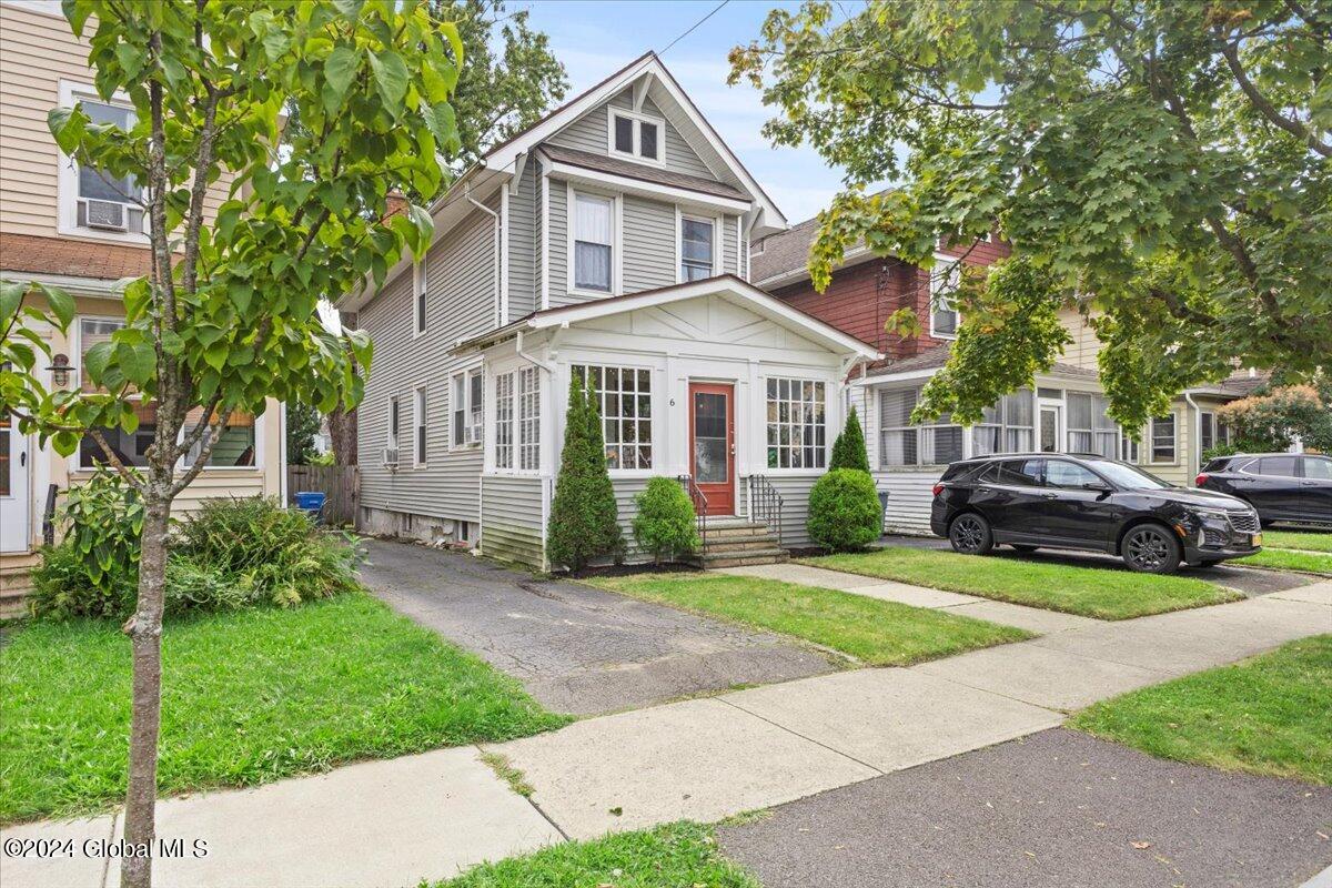 Forest Ave, Albany, NY 12208
