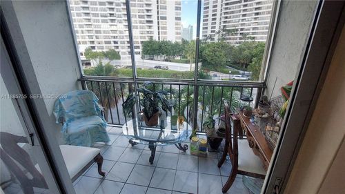 417-501 Three Islands Blvd, Hallandale Beach, FL, 33009-7812 | Card Image