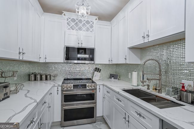 APT-211 - 2865 Lenox Rd Ne, Condo with 1 bedrooms, 1 bathrooms and 1 parking in Atlanta GA | Image 8