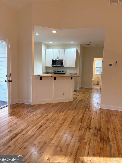 unit-201-74 Lockerbie Ct, Clayton, GA, 30525-6703 | Card Image
