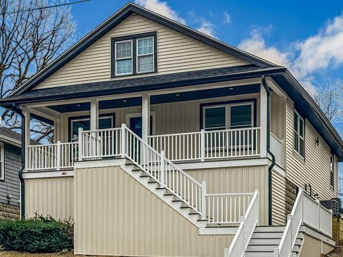 23 Murray Hill Rd, Medford, MA, 02155-1962 | Card Image