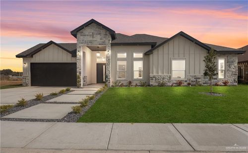 907 Platinum St, Mission, TX, 78572-2316 | Card Image