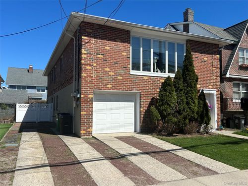 268 Beach 134th St, Rockaway Park, NY, 11694-1440 | Card Image