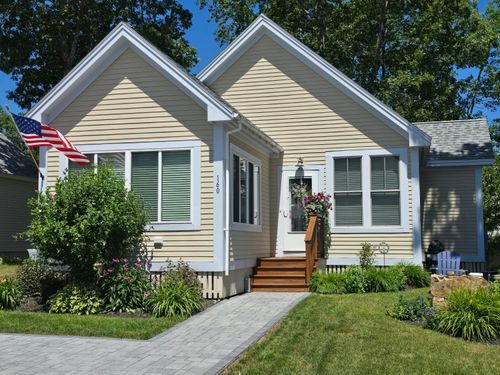 160-1 Old County Road, Wells, ME, 04090 | Card Image