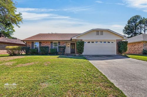 8611 Jackson Square Pl, Shreveport, LA, 71115-2725 | Card Image