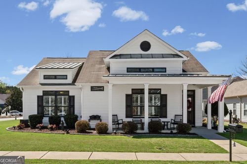 39 Majestic Dr, Newnan, GA, 30265-6142 | Card Image