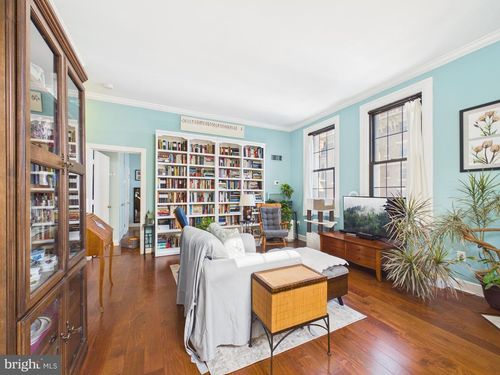 apt-412-1 E Chase St, BALTIMORE, MD, 21202-2597 | Card Image