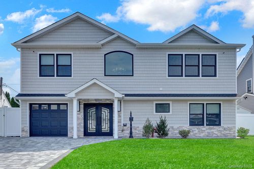 129 Tardy Ln S, Wantagh, NY, 11793-1957 | Card Image