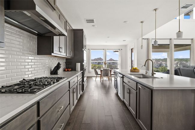 1045 Siena Sunset Rd, House other with 5 bedrooms, 5 bathrooms and 4 parking in Leander TX | Image 4