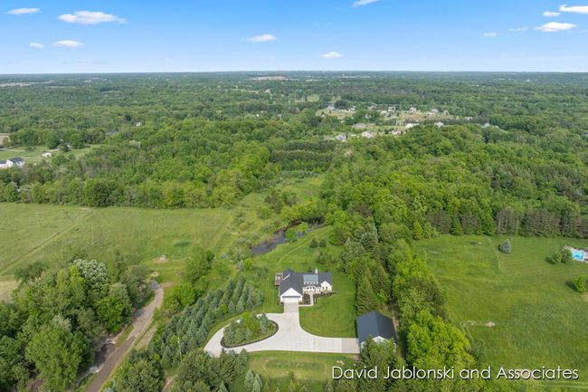 9410 Sanborn Ave Se, House other with 3 bedrooms, 3 bathrooms and null parking in Alto MI | Image 46