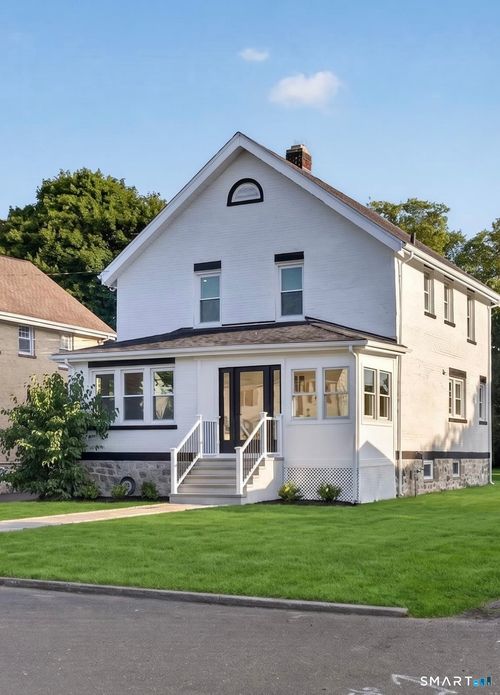11 Hendrie Ct, Stamford, CT, 06902-7513 | Card Image
