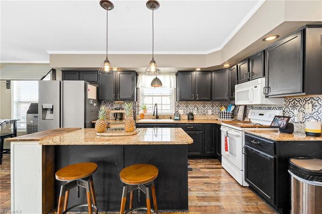 145 Badin Lake Cir, House other with 3 bedrooms, 3 bathrooms and null parking in New London NC | Image 16
