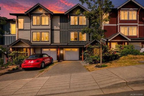 485 Stirling Ave, Nanaimo, BC, V9R5R5 | Card Image
