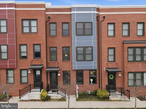 9193 Central Green St, LORTON, VA, 22079-4354 | Card Image