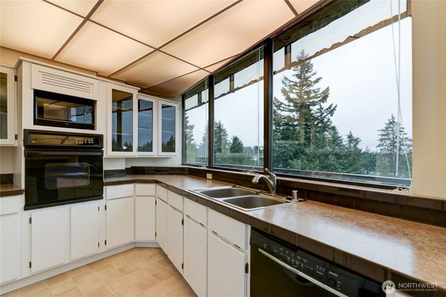 APT-701 - 1910 Evergreen Park Dr Sw, Condo with 2 bedrooms, 2 bathrooms and 1 parking in Olympia WA | Image 8