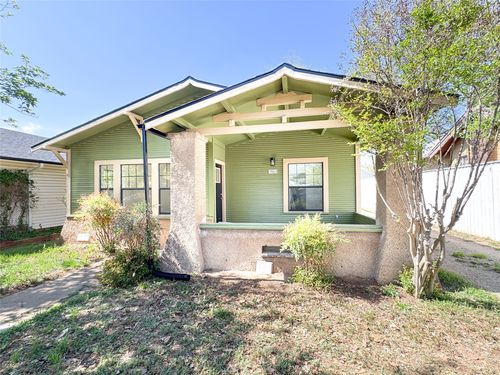 904 W 7th St, Cisco, TX, 76437-2956 | Card Image