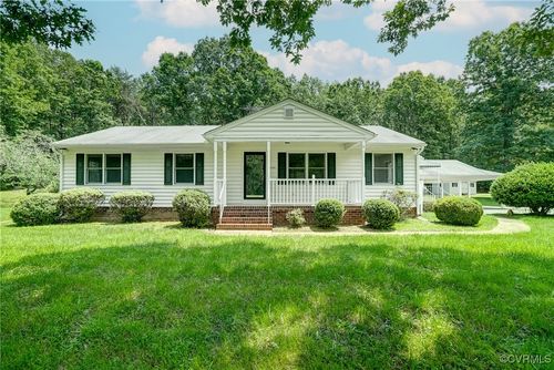 3175 Sandy Hook Rd, Sandy Hook, VA, 23153-2223 | Card Image