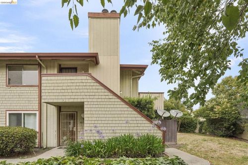 981 Cheryl Ann Cir, Hayward, CA, 94544-4447 | Card Image