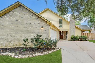 10607 Mills Flat Street, House other with 4 bedrooms, 3 bathrooms and null parking in Houston TX | Image 1